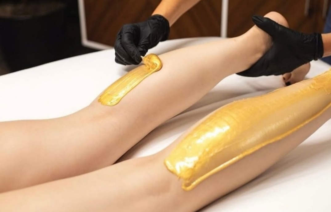 Sugar waxing on legs